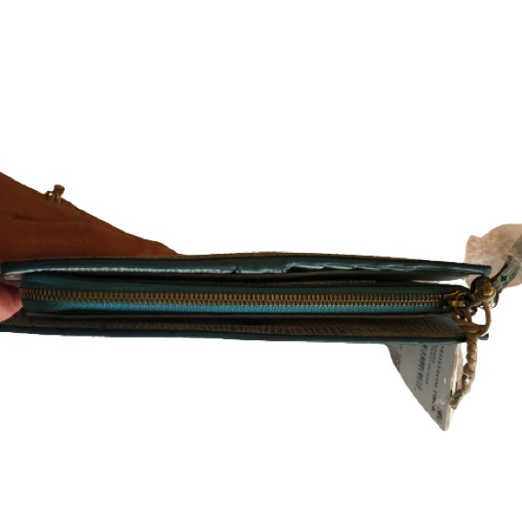 NWT HOBO Gracie Leather Wallet In Cracked Glass - Picture 9 of 13